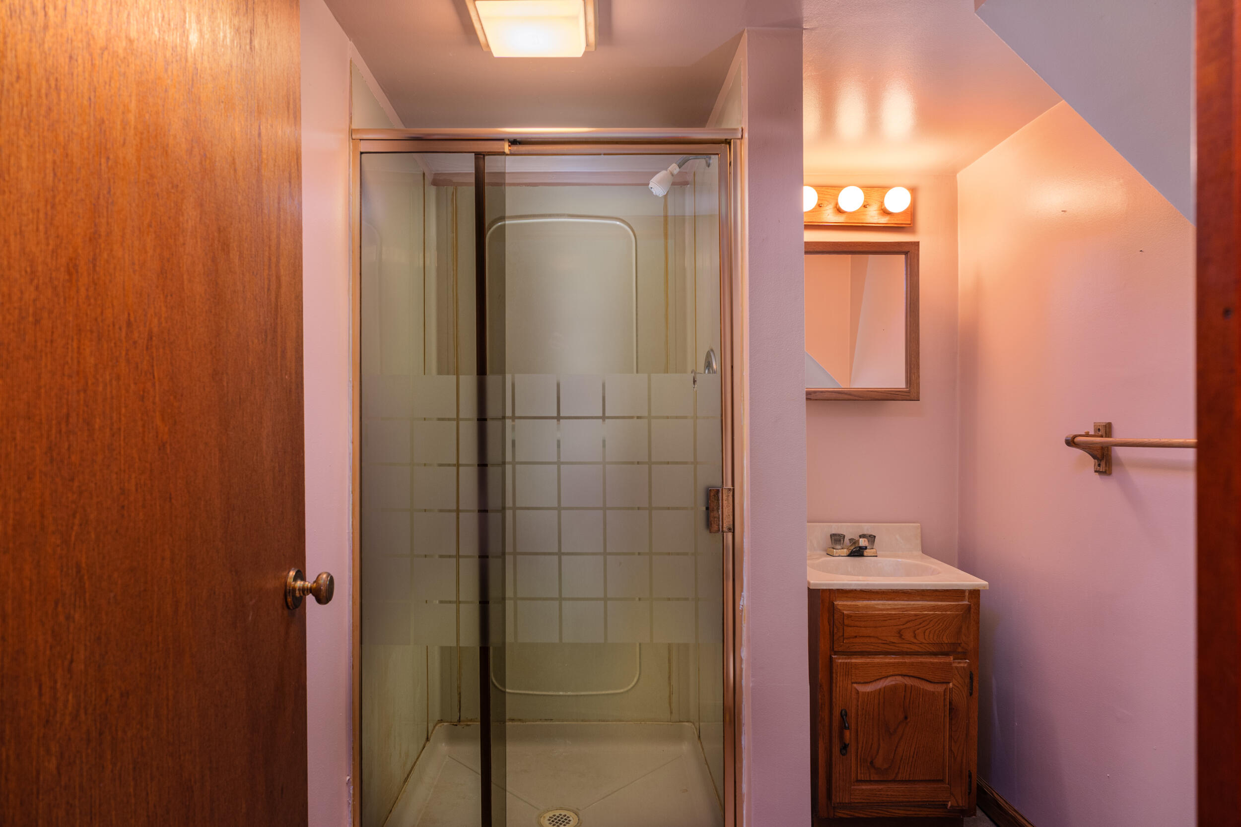 Kenosha, Wisconsin 53142, United States, 3 Bedrooms Bedrooms, ,2 BathroomsBathrooms,Residential,Pending,117065