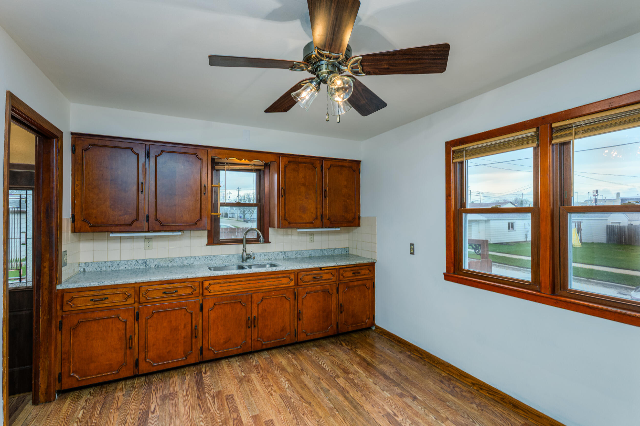 Kenosha, Wisconsin 53142, United States, 3 Bedrooms Bedrooms, ,2 BathroomsBathrooms,Residential,Pending,117065