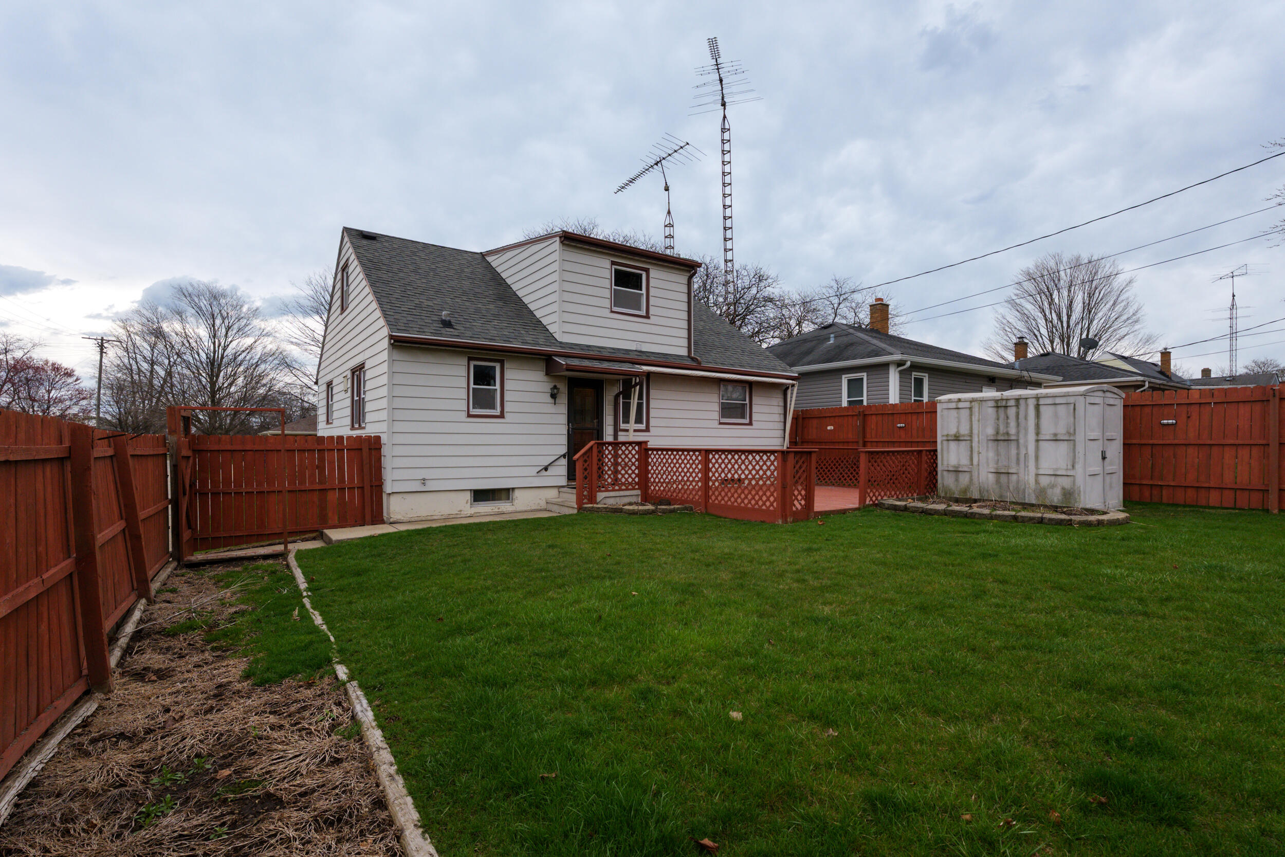 Kenosha, Wisconsin 53142, United States, 3 Bedrooms Bedrooms, ,2 BathroomsBathrooms,Residential,Pending,117065