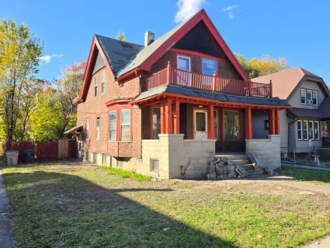 Photo of 3921 N 19th Pl, Milwaukee, WI 53206 (MLS # 1943903)