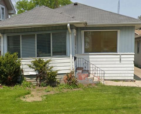 Photo of 2106 Prospect St, Racine, WI 53406 (MLS # 1952618)