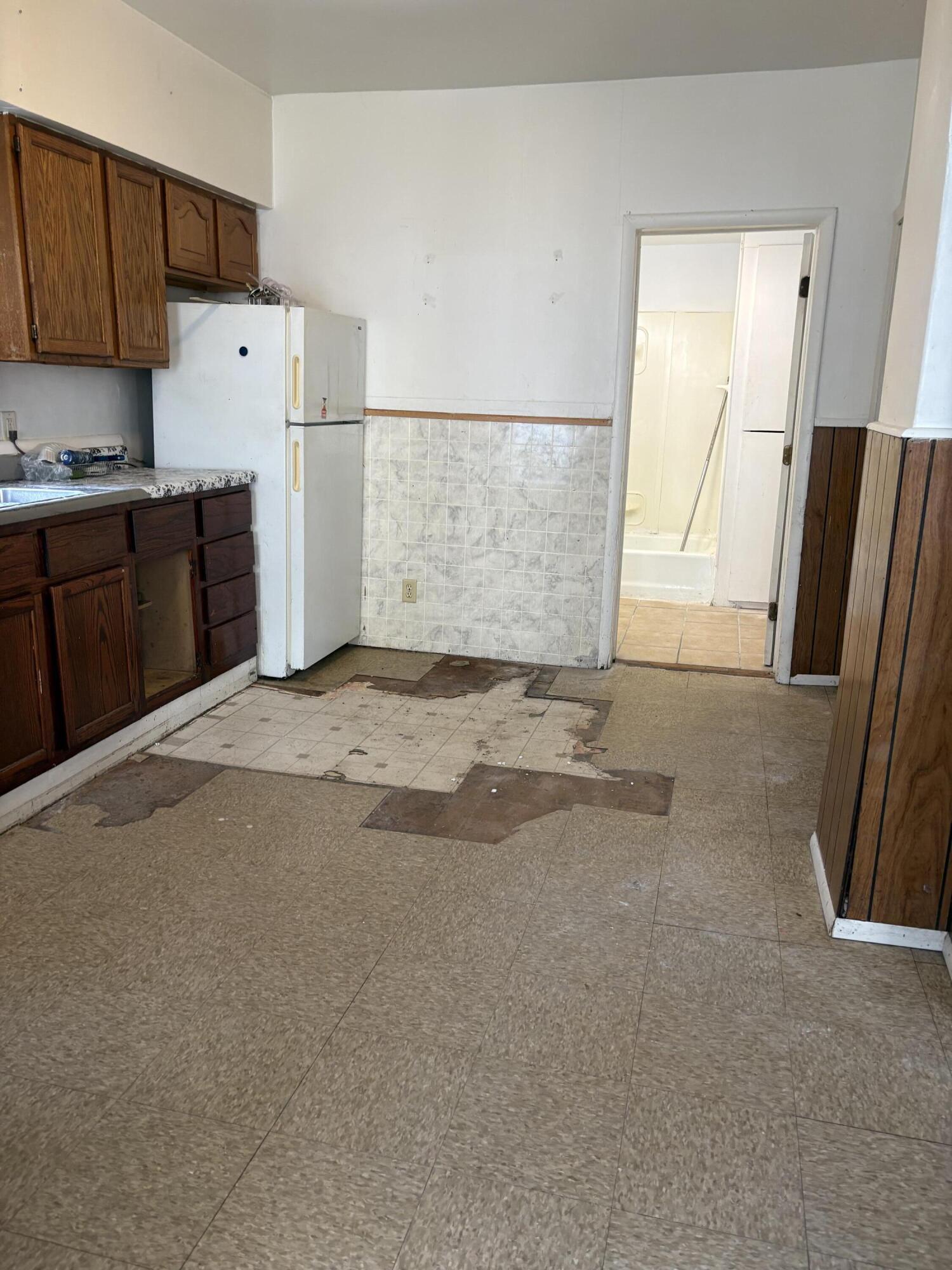 Kenosha, Wisconsin 53140, United States, 4 Bedrooms Bedrooms, ,2 BathroomsBathrooms,Residential,Active,166733