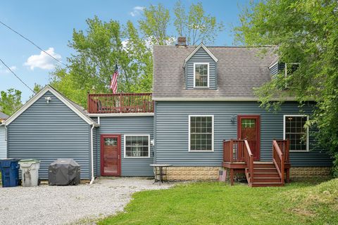 Photo of 10529 W Villard Ave, Milwaukee, WI 53225 (MLS # 1964682)