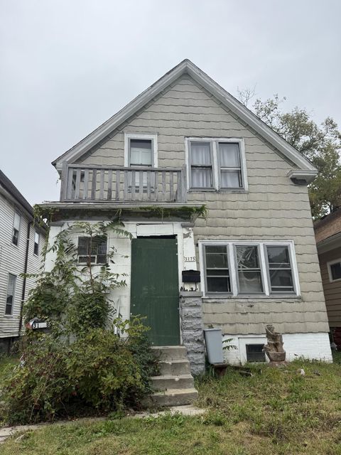 Photo of 3175 N 6th St, Milwaukee, WI 53212 (MLS # 1936462)