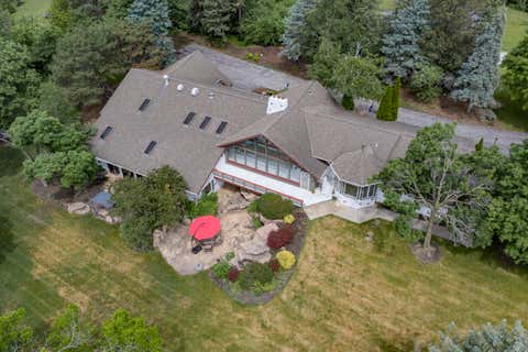 Photo of W215N5353 Ada Ct, Menomonee Falls, WI 53051 (MLS # 1966998)