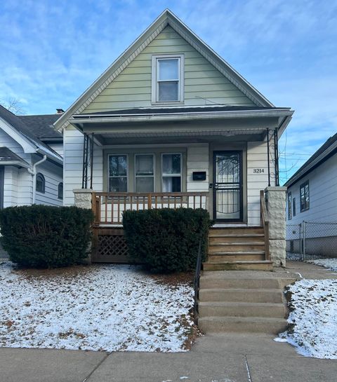 Photo of 3214 N 11th St, Milwaukee, WI 53206 (MLS # 1949628)