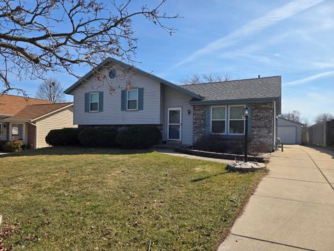 Photo of 9325 W Darnel Ave, Milwaukee, WI 53224 (MLS # 1957748)