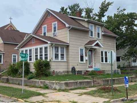 Photo of 1103 Avon St, La Crosse, WI 54603 (MLS # 1977117)