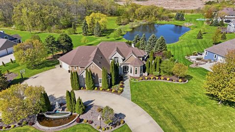 Photo of 5924 Stefanie Way, Caledonia, WI 53108 (MLS # 1961087)