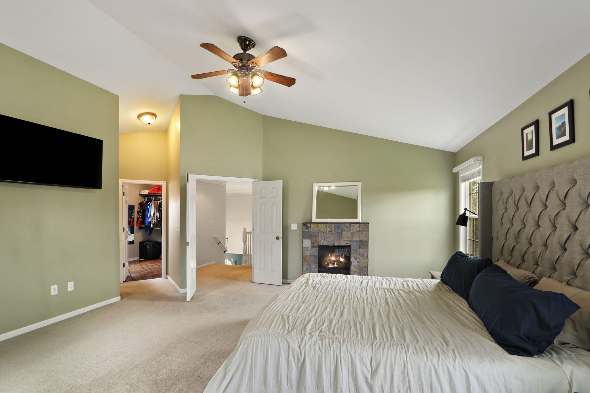 Pleasant Prairie, Wisconsin 53142, United States, 4 Bedrooms Bedrooms, ,3 BathroomsBathrooms,Residential,Pending,115551