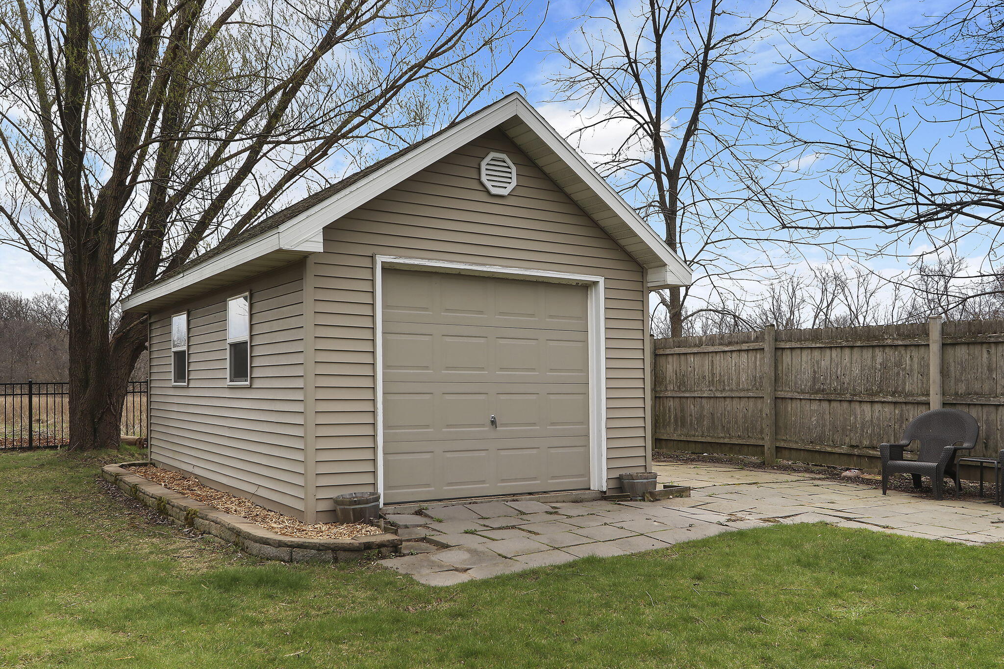 Pleasant Prairie, Wisconsin 53142, United States, 4 Bedrooms Bedrooms, ,3 BathroomsBathrooms,Residential,Pending,115551