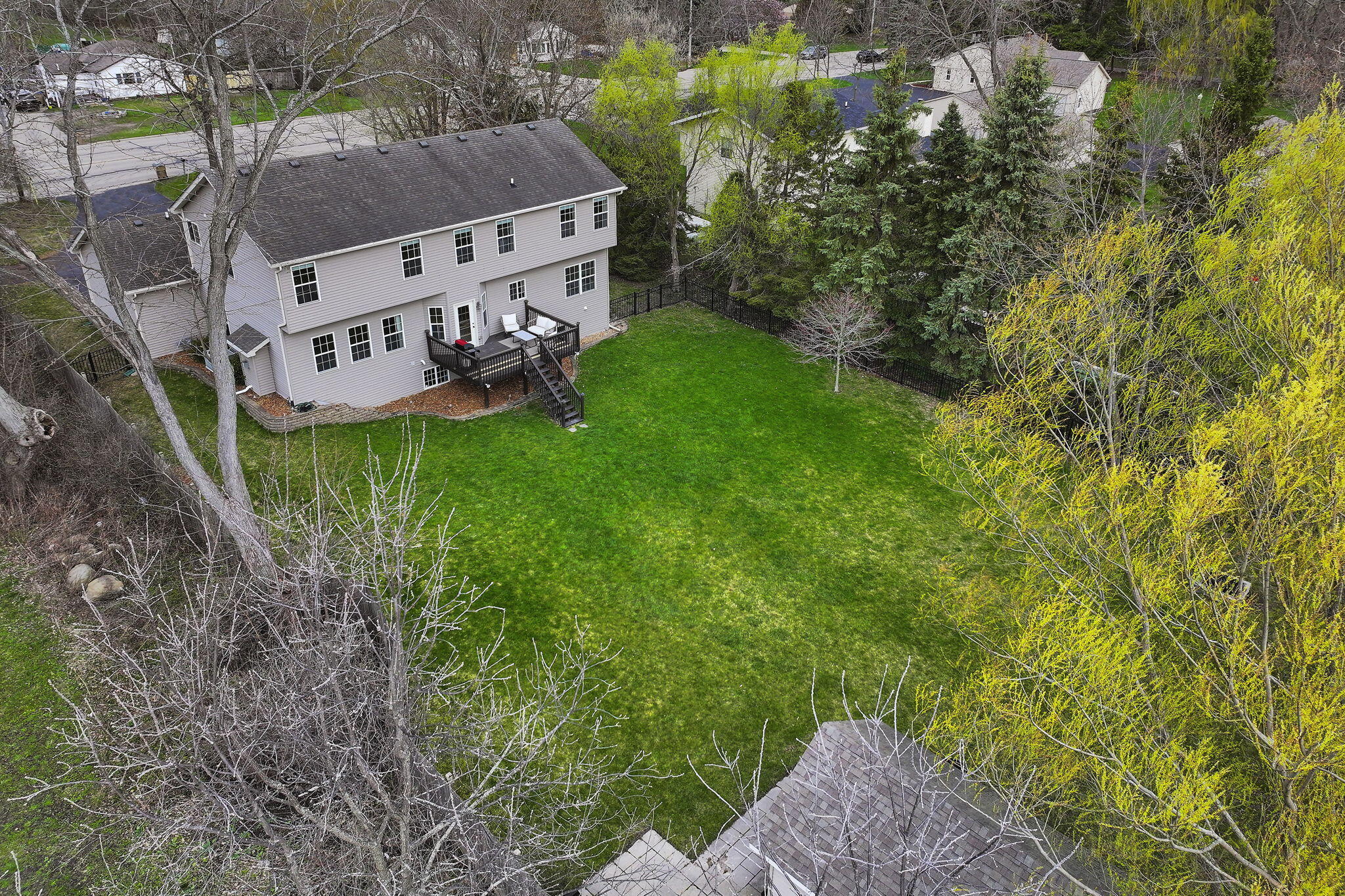 Pleasant Prairie, Wisconsin 53142, United States, 4 Bedrooms Bedrooms, ,3 BathroomsBathrooms,Residential,Pending,115551