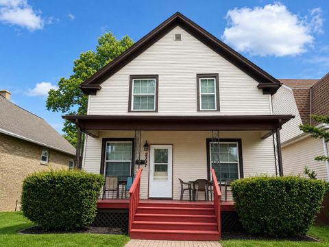 Photo of 2337 Hansen Ave, Racine, WI 53405 (MLS # 1963049)