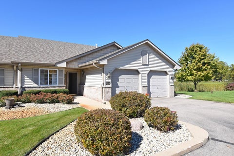 Photo of 25016 87th St, Salem Lakes, WI 53168 (MLS # 1983450)