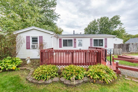 Photo of 10052 3rd Ave, Pleasant Prairie, WI 53158 (MLS # 1984504)