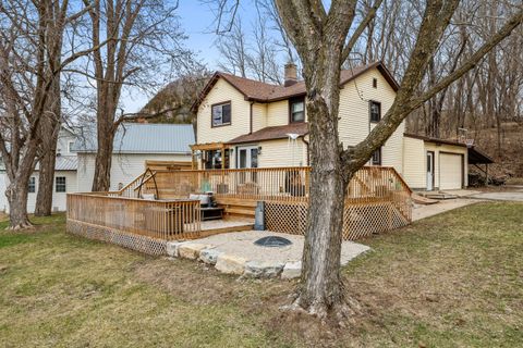 Photo of 123 Main St, Genoa, WI 54632 (MLS # 1955580)