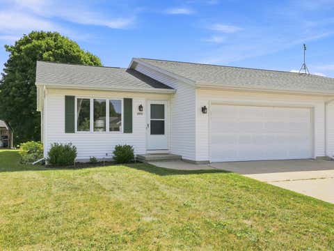 Photo of 2033 Kellner St, Manitowoc, WI 54220 (MLS # 1977076)