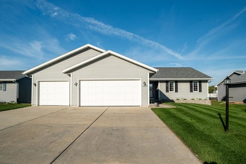 Photo of 2524 S Terrace St, Janesville, WI 53546 (MLS # 1983035)