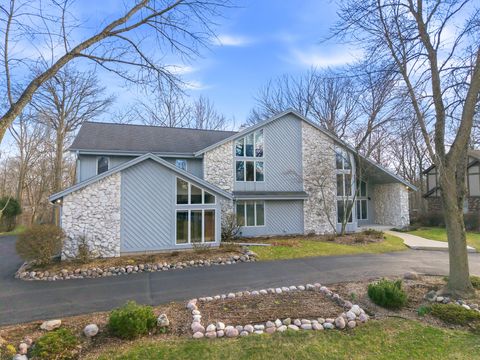 Photo of 301 W Ravine Baye Rd, Bayside, WI 53217 (MLS # 1957226)