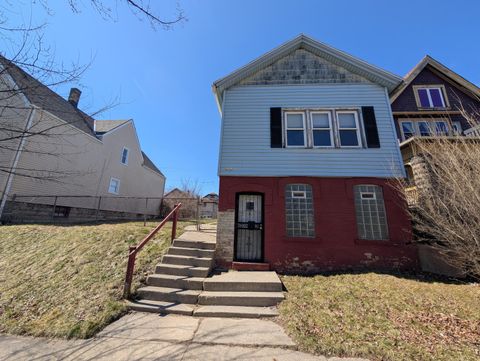 Photo of 2531 N Buffum St, Milwaukee, WI 53212 (MLS # 1955564)