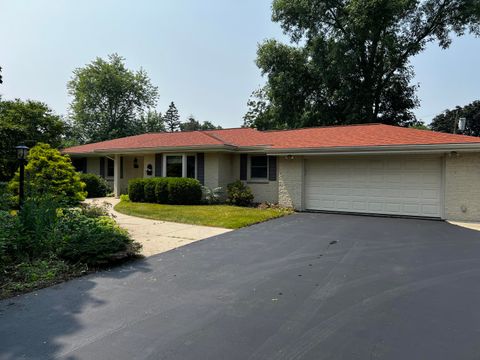Photo of 4515 Coral Dr, Brookfield, WI 53045 (MLS # 1929494)