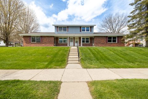 Photo of 220 S 18th Ave, West Bend, WI 53095 (MLS # 1963263)