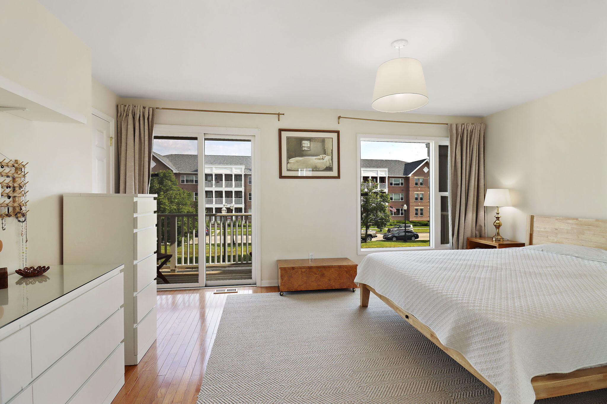 Kenosha, Wisconsin 53140, United States, 3 Bedrooms Bedrooms, ,4 BathroomsBathrooms,Residential,Active,158603