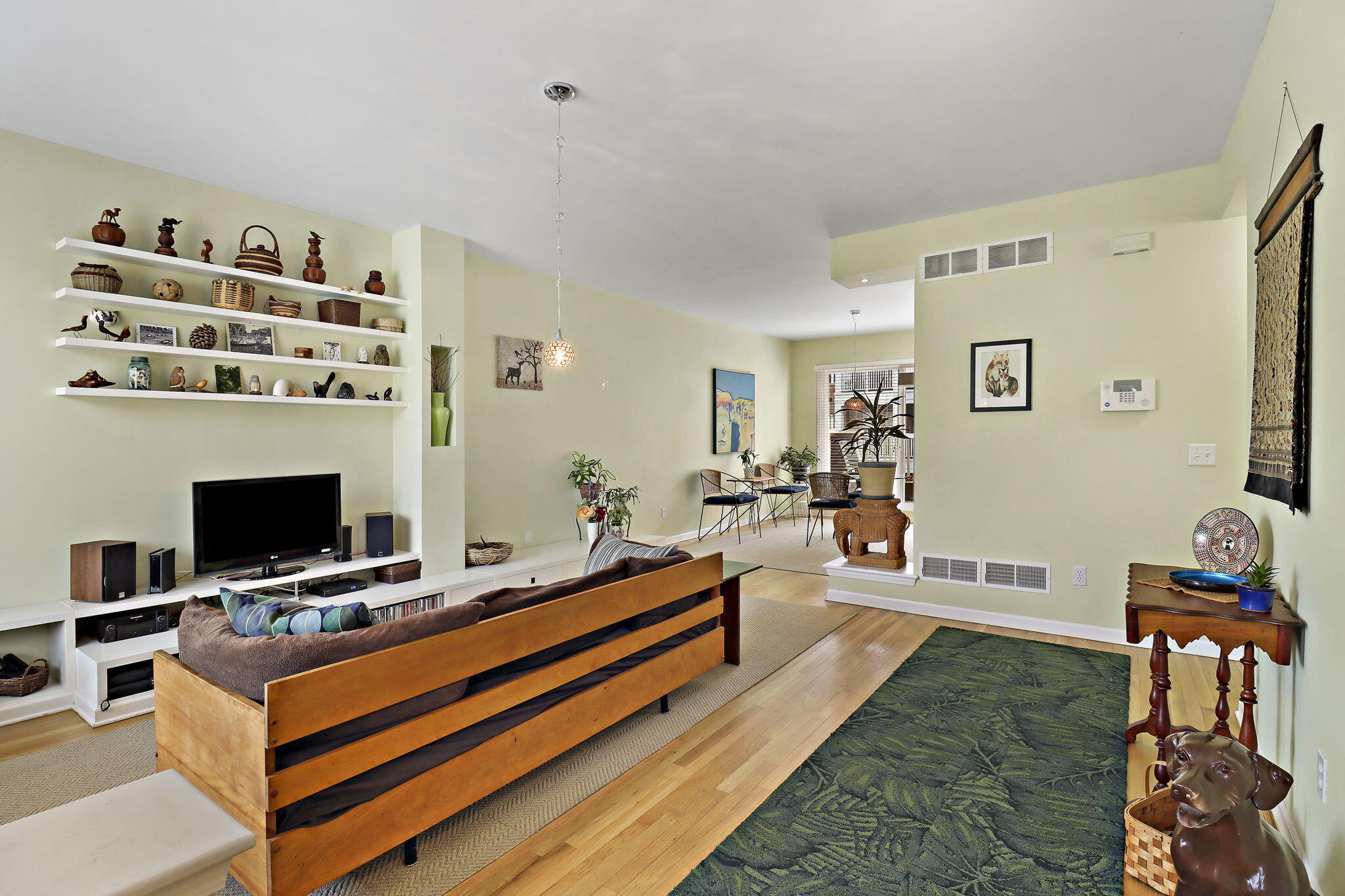 Kenosha, Wisconsin 53140, United States, 3 Bedrooms Bedrooms, ,4 BathroomsBathrooms,Residential,Active,158603