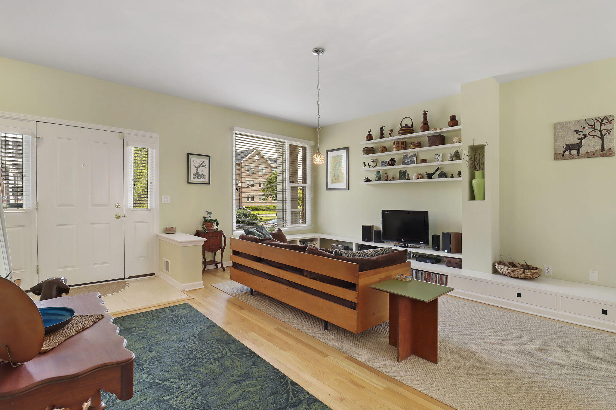 Kenosha, Wisconsin 53140, United States, 3 Bedrooms Bedrooms, ,4 BathroomsBathrooms,Residential,Active,158603