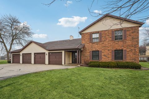 Photo of 4116 80th Pl, Kenosha, WI 53142 (MLS # 1952905)