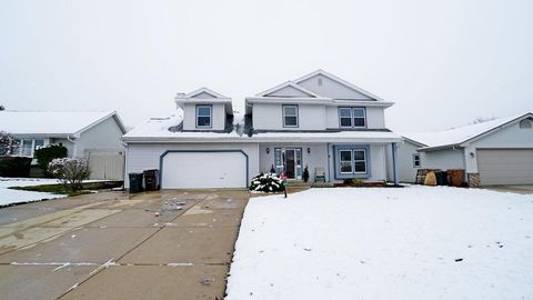 Photo of 1315 Edgewood Ave, South Milwaukee, WI 53172 (MLS # 1929451)