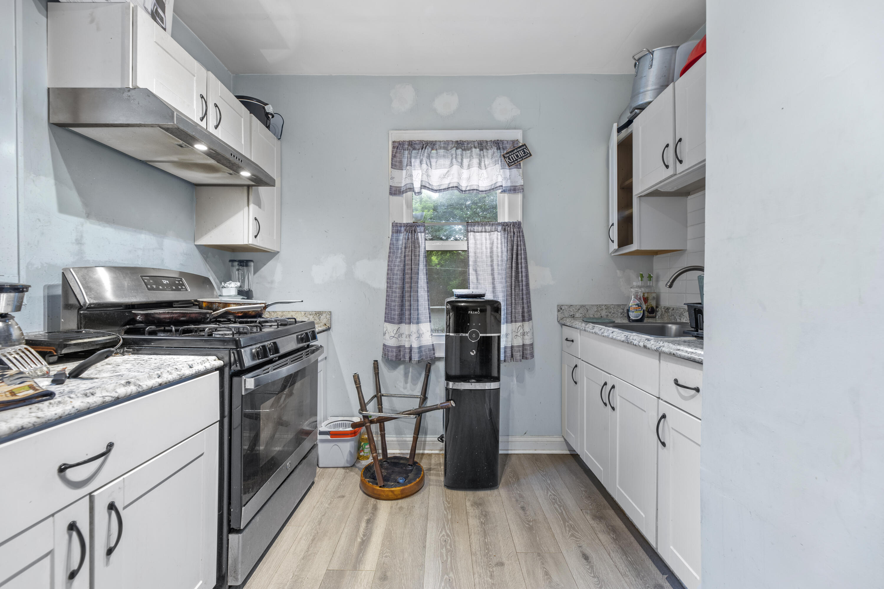 Milwaukee, Wisconsin 53210, United States, 2 Bedrooms Bedrooms, ,1 BathroomBathrooms,Residential,Active,161926