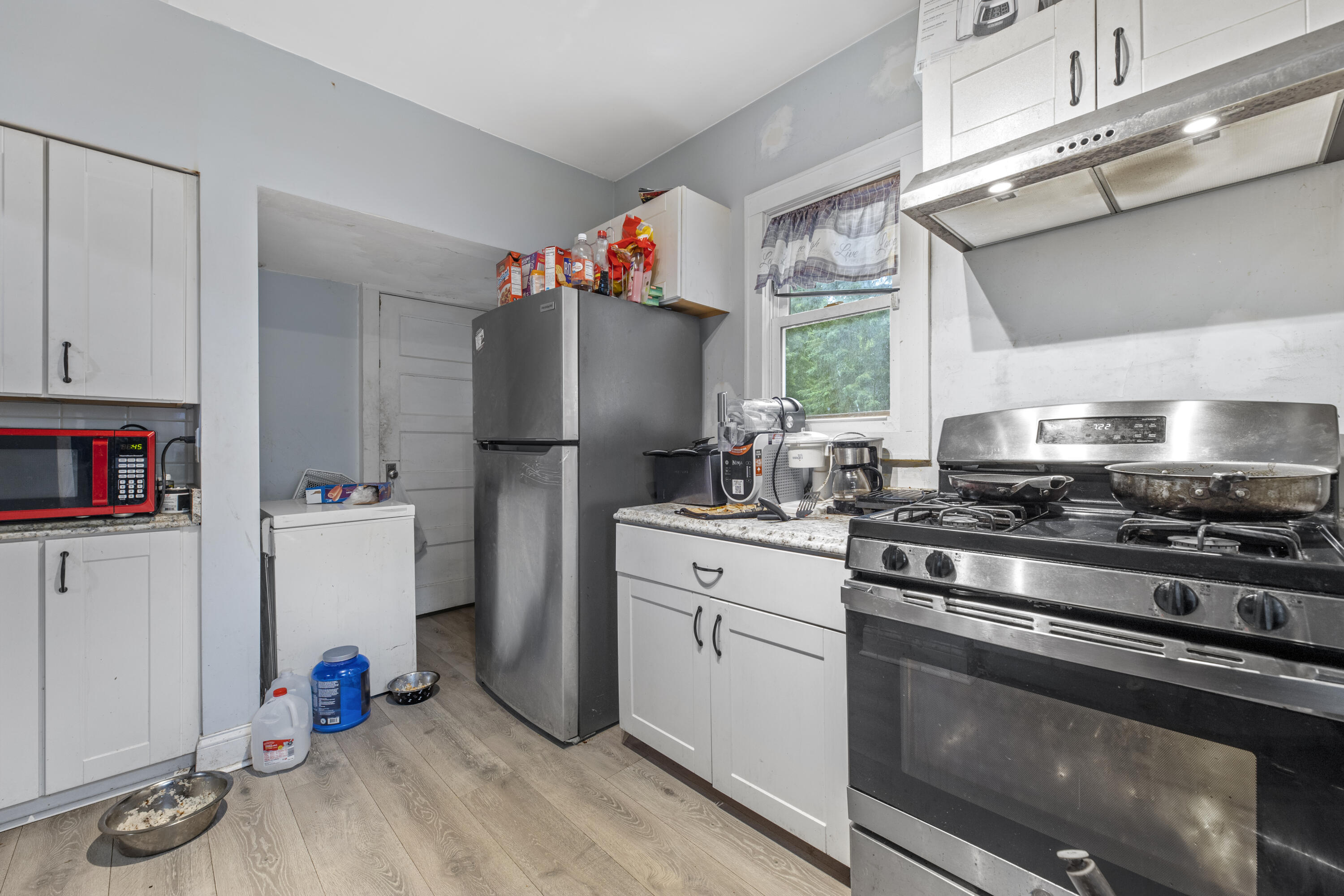 Milwaukee, Wisconsin 53210, United States, 2 Bedrooms Bedrooms, ,1 BathroomBathrooms,Residential,Active,161926