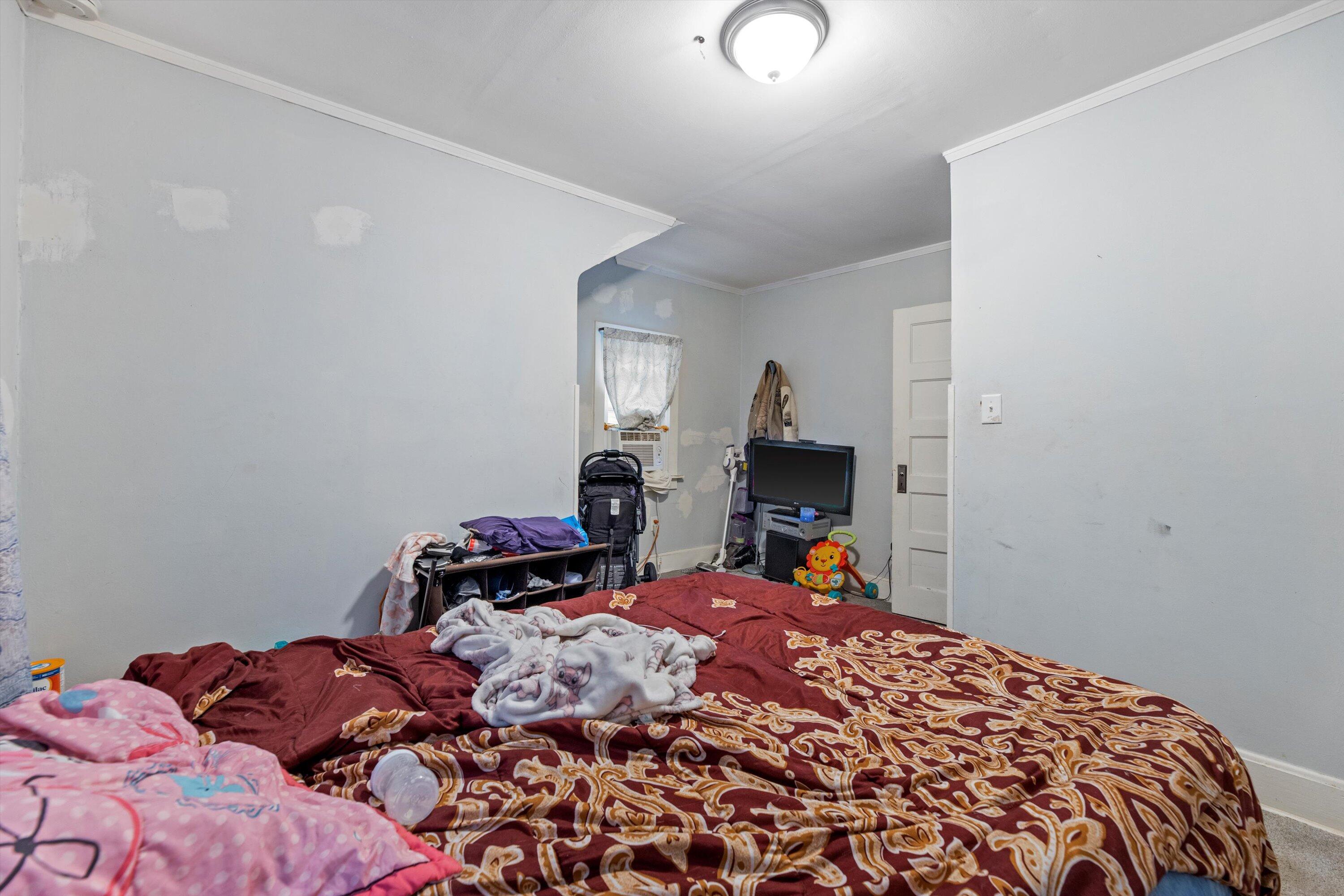 Milwaukee, Wisconsin 53210, United States, 2 Bedrooms Bedrooms, ,1 BathroomBathrooms,Residential,Active,161926