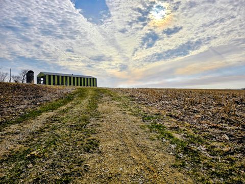 Photo of 0 Stump Ridge Rd, Franklin, WI 54665 (MLS # 1955666)