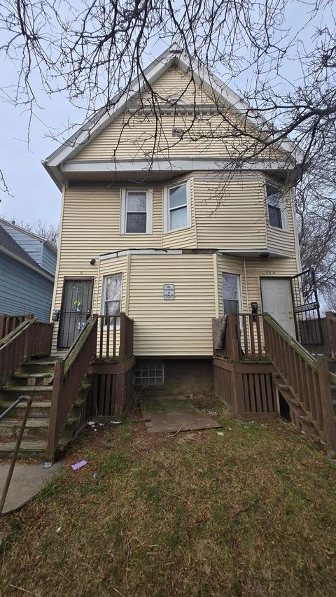 Photo of 138 E Chambers St, Milwaukee, WI 53212 (MLS # 1901276)