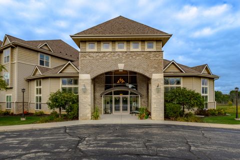 Photo of 230 Hilldale Dr, Hartford, WI 53027 (MLS # 1955285)