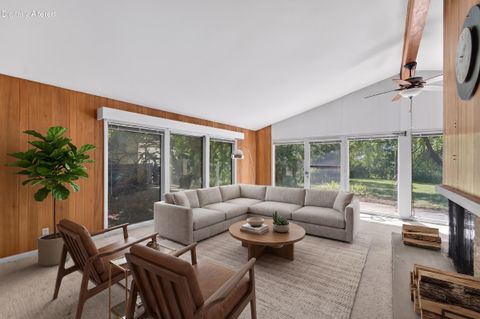 Photo of 4435 N Glenway St, Wauwatosa, WI 53225 (MLS # 1964642)