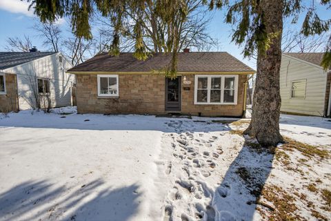 Photo of 5760 N 32nd St, Milwaukee, WI 53209 (MLS # 1955052)