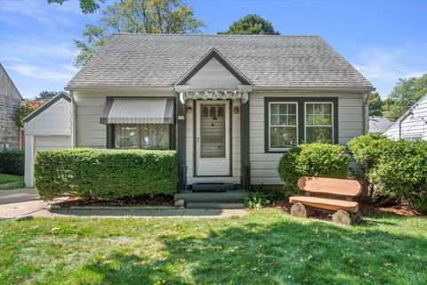 Photo of 739 N 115th St, Wauwatosa, WI 53226 (MLS # 1935831)