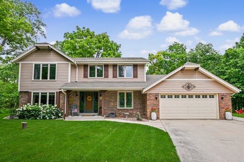 Photo of N70W26516 Wilderness Way, Lisbon, WI 53089 (MLS # 1971263)