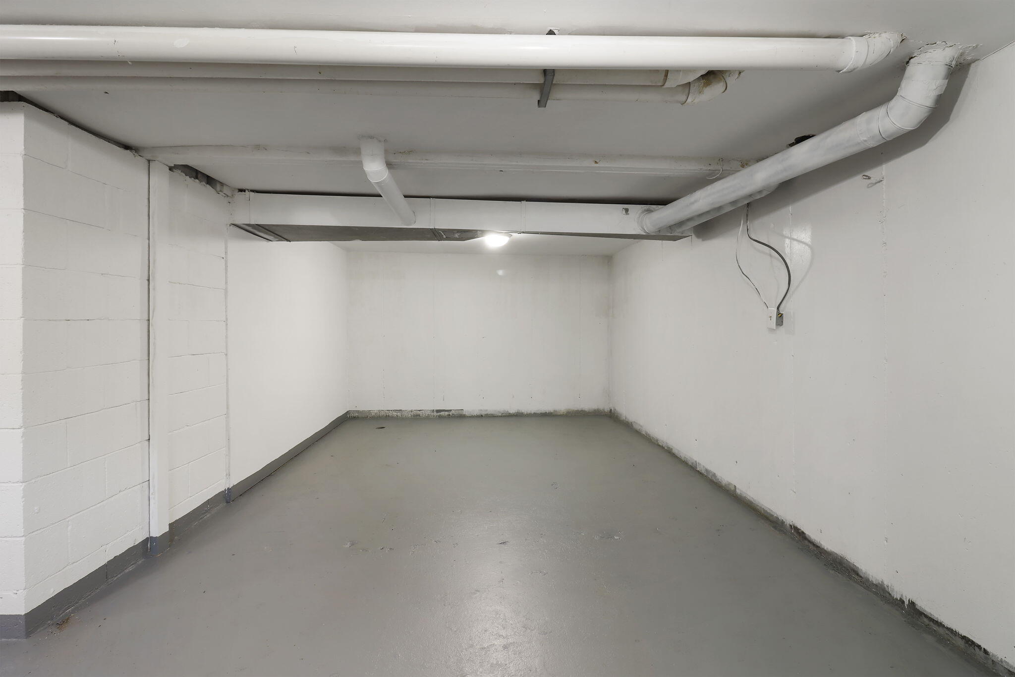 Pleasant Prairie, Wisconsin 53142, United States, 3 Bedrooms Bedrooms, ,2 BathroomsBathrooms,Residential,Active,245432