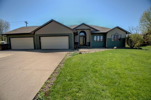 Photo of 758 Faye Dr, West Salem, WI 54669 (MLS # 1959647)