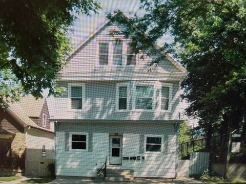 Photo of 3926 W Clybourn St, Milwaukee, WI 53208 (MLS # 1975642)