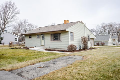 Photo of 7166 S 37th Pl, Franklin, WI 53132 (MLS # 1946776)