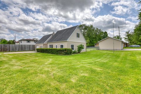 Photo of 4325 W Grange Ave, Greenfield, WI 53220 (MLS # 1963474)