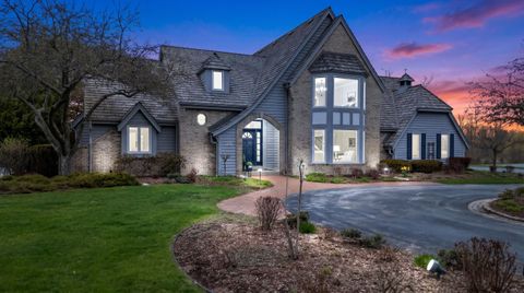 Photo of 702 W Haddonstone Pl, Mequon, WI 53092 (MLS # 1958129)
