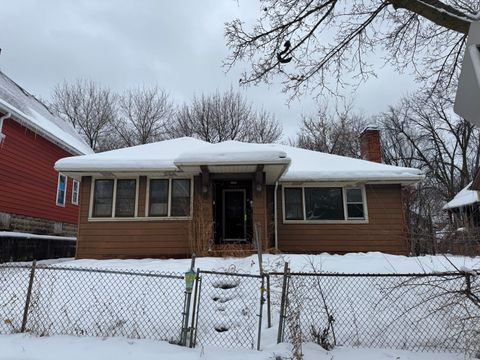 Photo of 3409 N Vel R Phillips Ave, Milwaukee, WI 53212 (MLS # 1945300)