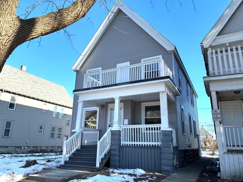 Photo of 2822 N 34th St, Milwaukee, WI 53210 (MLS # 1945553)