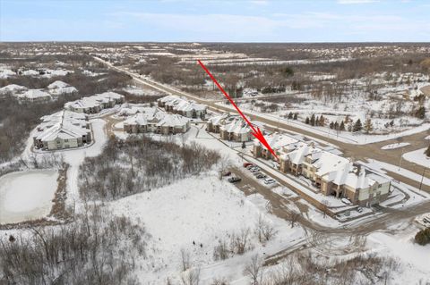 Photo of 2849 W Drexel Ave, Franklin, WI 53132 (MLS # 1945008)